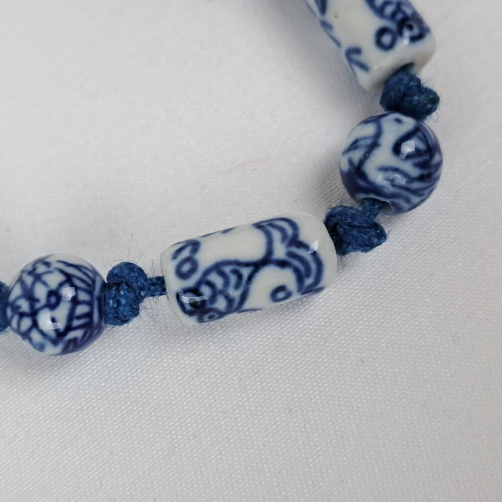 Vintage Chinese Porcelain Koi Fish & Flower Beaded Double Knotted Necklace - Picture 3 of 16